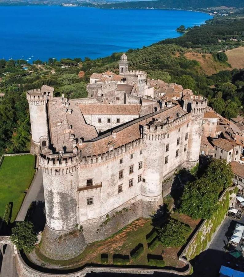 Casa Paolina Nel Centro Di Bracciano Villa Exteriör bild