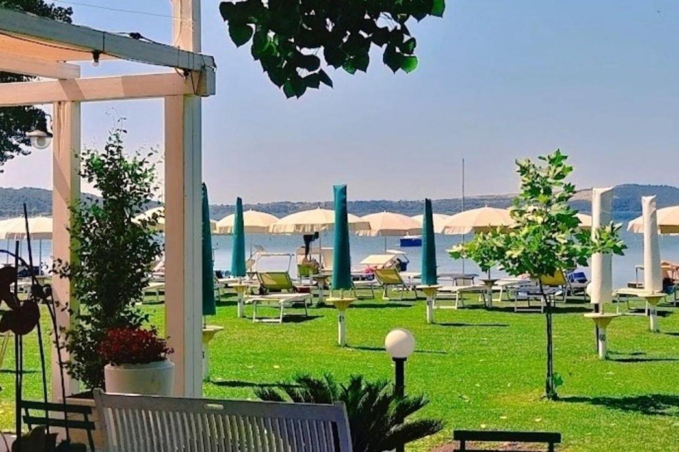 Casa Paolina Nel Centro Di Bracciano Villa Exteriör bild